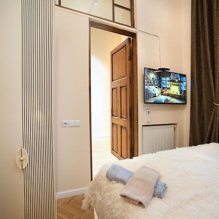 City Lux Hotel Tbilissi Extérieur photo