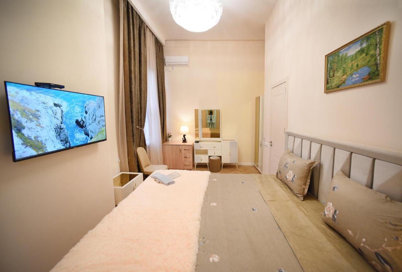 City Lux Hotel Tbilissi Extérieur photo