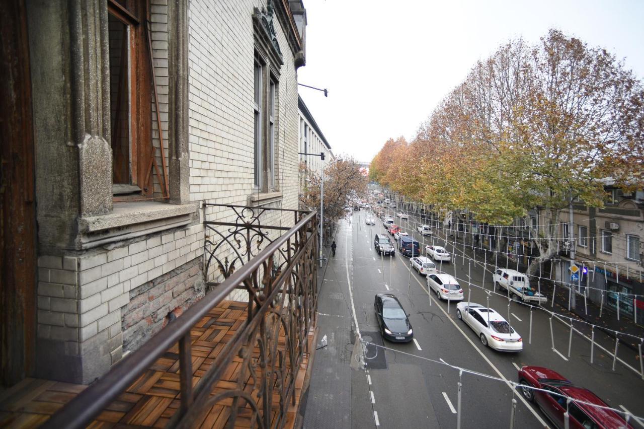 City Lux Hotel Tbilissi Extérieur photo