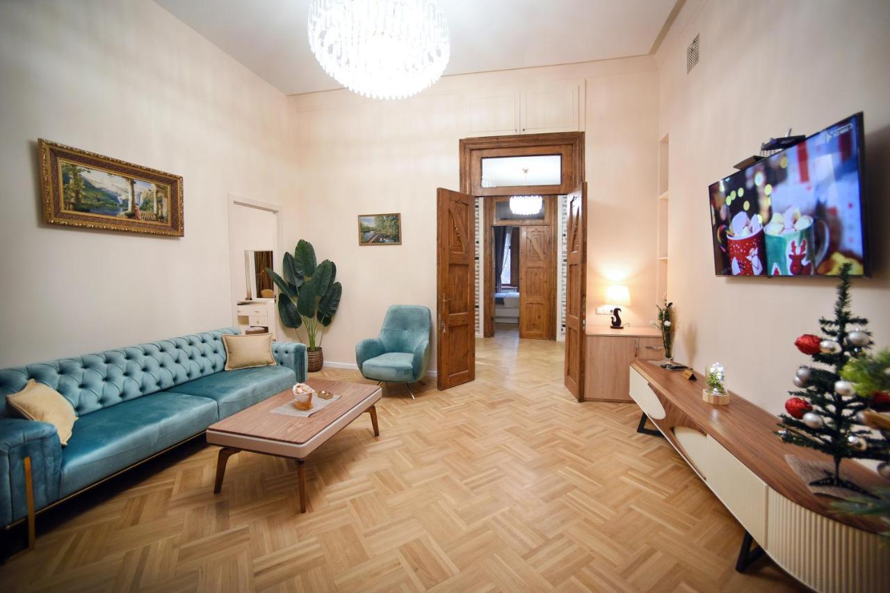 City Lux Hotel Tbilissi Extérieur photo