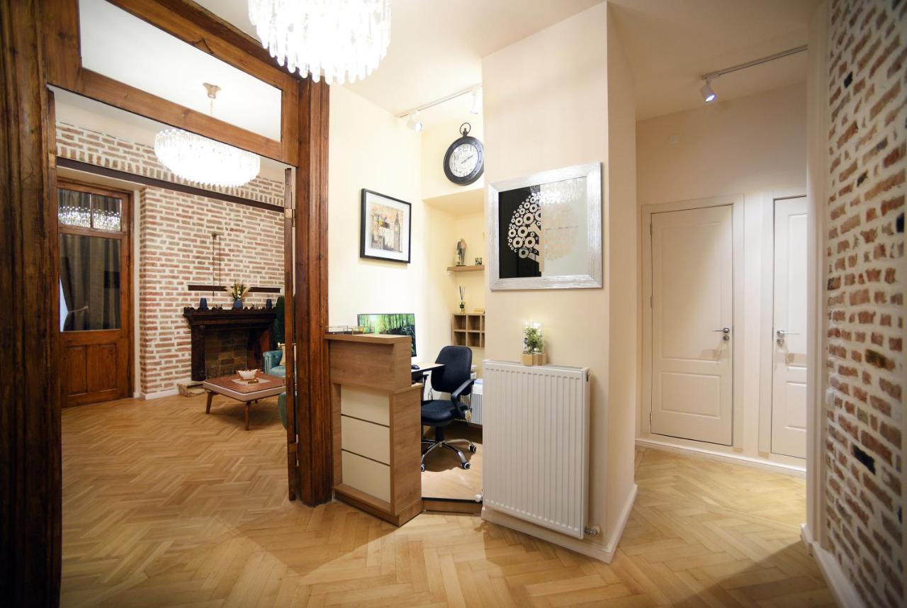City Lux Hotel Tbilissi Extérieur photo