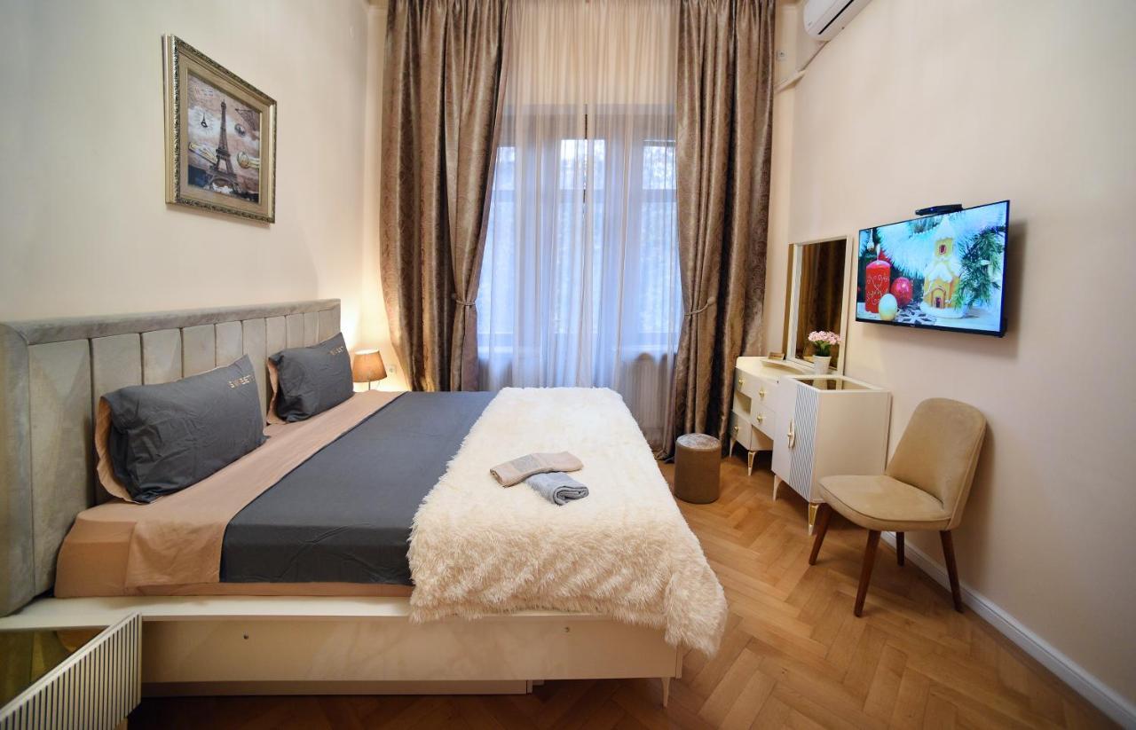 City Lux Hotel Tbilissi Extérieur photo